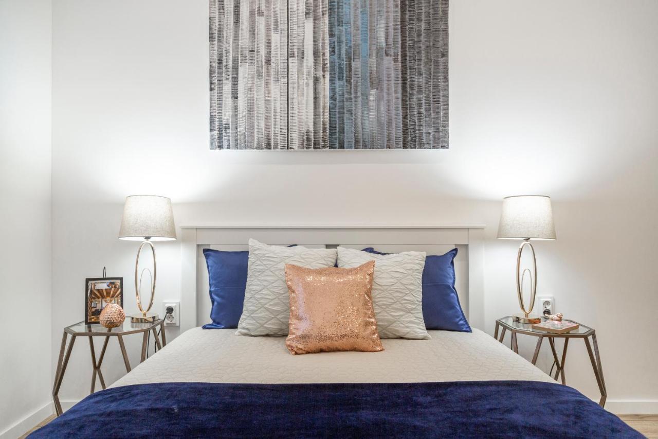 Stylish Luxury Apartment By Anna Budapest Exteriör bild