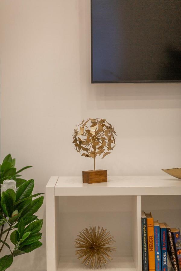 Stylish Luxury Apartment By Anna Budapest Exteriör bild