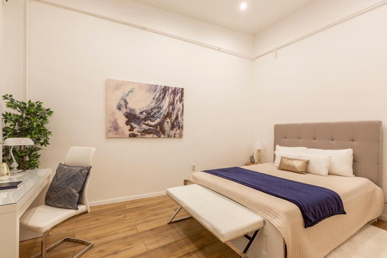 Stylish Luxury Apartment By Anna Budapest Exteriör bild