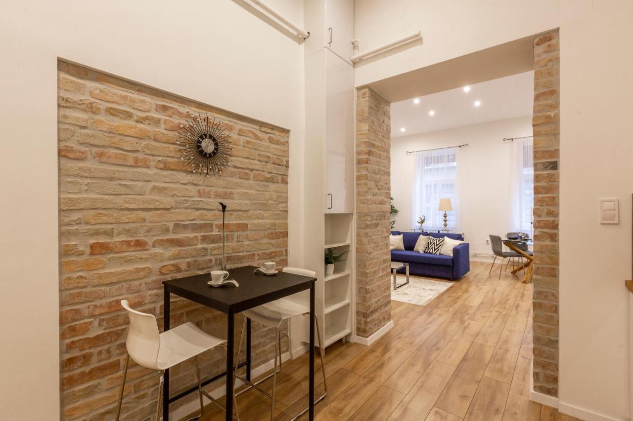Stylish Luxury Apartment By Anna Budapest Exteriör bild